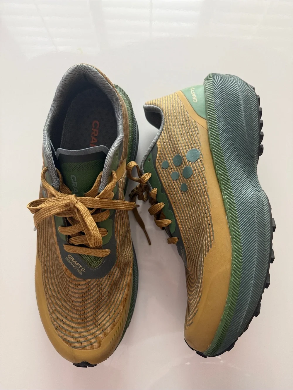 Craft Men’s Athletic Shoes — Tan and Olive Lace-Up Trainers